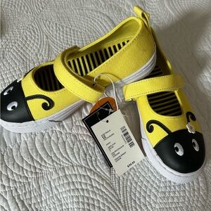 Gymboree Yellow and Black Dress Shoes with Playful Design
